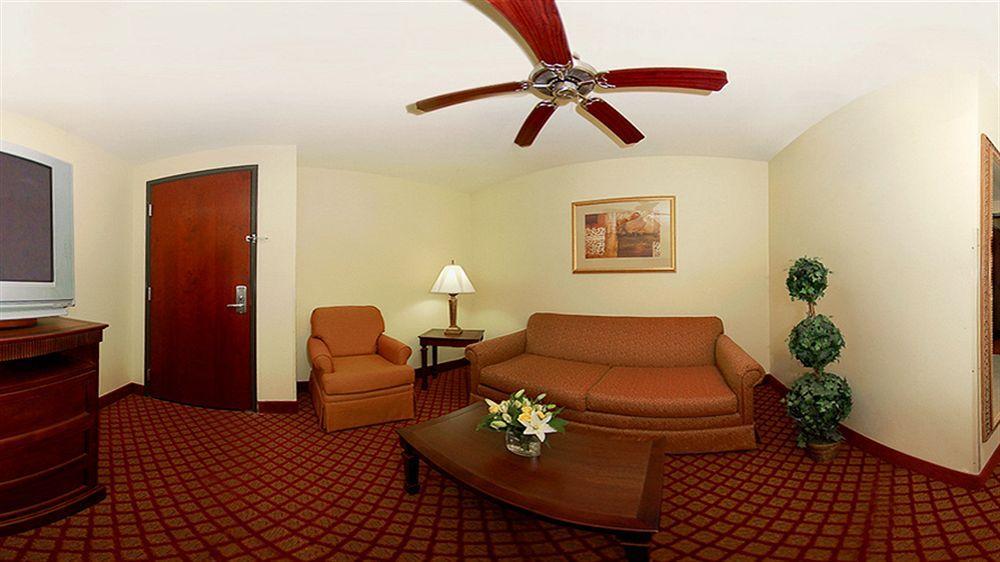 Comfort Suites Yukon - Sw Oklahoma City Eksteriør billede