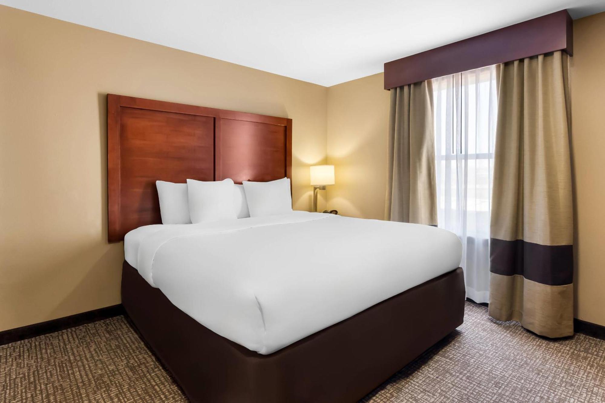 Comfort Suites Yukon - Sw Oklahoma City Eksteriør billede